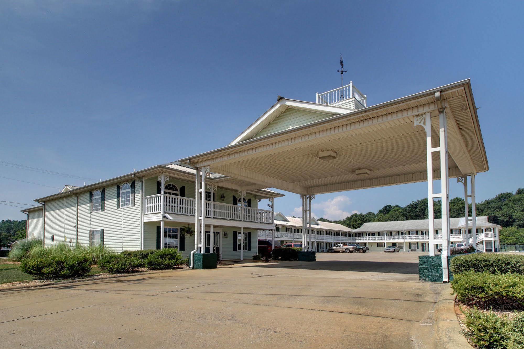 Key West Inn - Childersburg Εξωτερικό φωτογραφία
