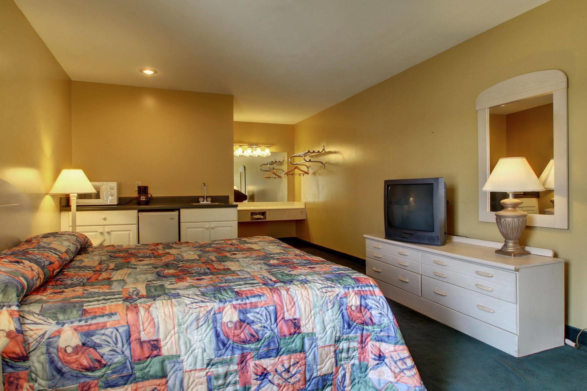Key West Inn - Childersburg Εξωτερικό φωτογραφία