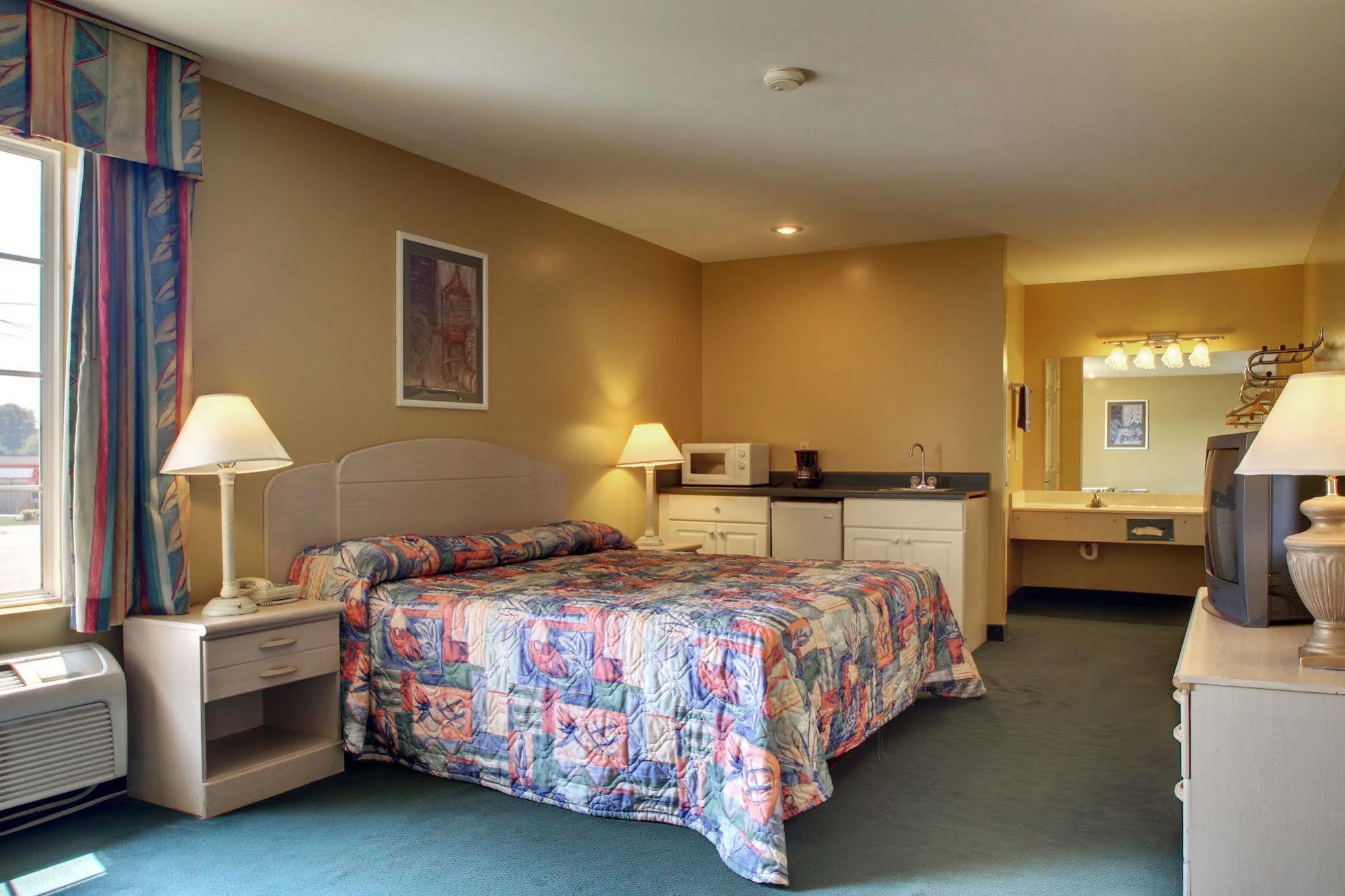 Key West Inn - Childersburg Εξωτερικό φωτογραφία